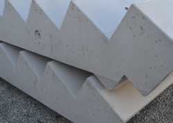 fensterle_beton_treppe01